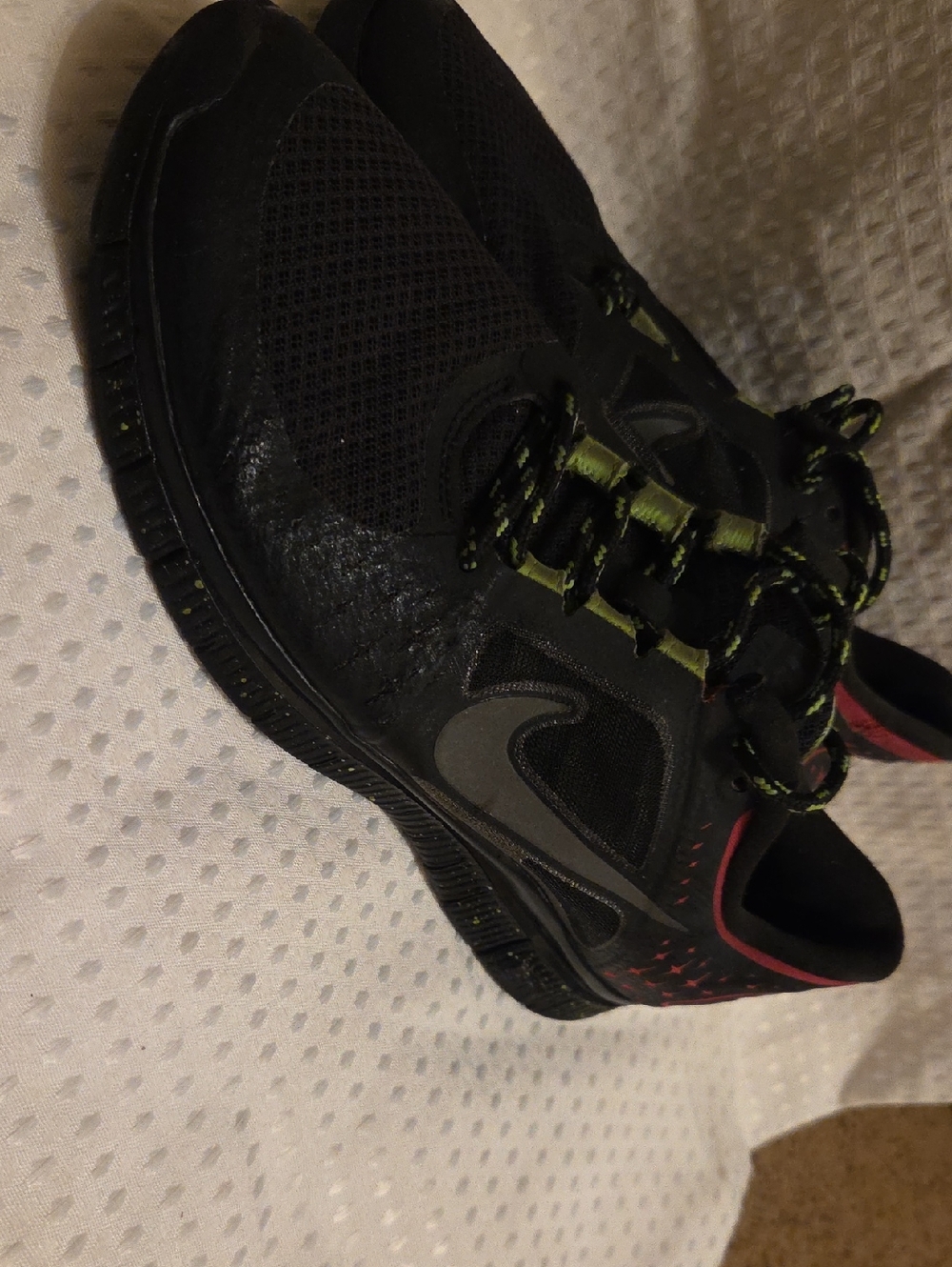 Nike Black and Green Running Sneakers